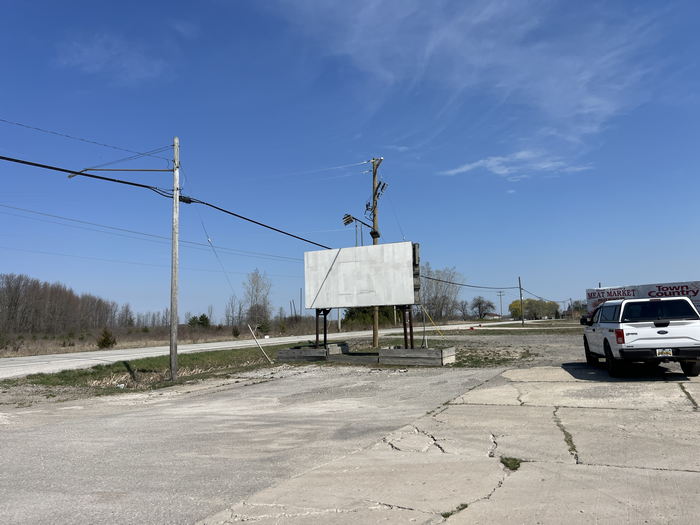 Villa Lanes (Pinney Lanes) - April 15 2023 Photo (newer photo)